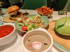 -DEEP·美式餐吧(五棵松华熙LIVE店)