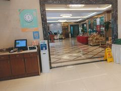 -沪华海鲜大酒楼(南汇店)