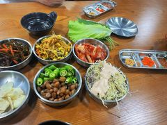 -红辣椒八爪鱼特色韩国料理专门店(远景路旗舰店)
