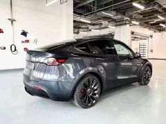 -TESLA 特斯拉(上海太古汇体验店)