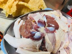 连州果园鸡-威邵鸡煲(西华路总店)