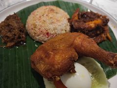 -关夫人餐厅(阳光广场店)