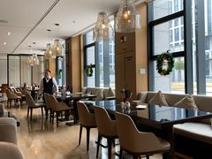 -航空港万怡酒店·万荟轩餐厅(航空港区远航路店)