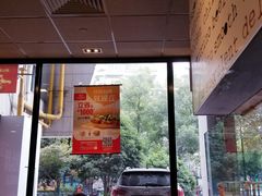 -麦当劳(杭州西湖银泰百货店)