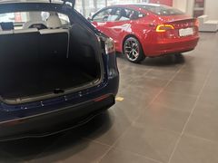 -TESLA 特斯拉(北京南四环中路特斯拉中心)