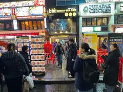 -BHC炸鸡(明洞总店)