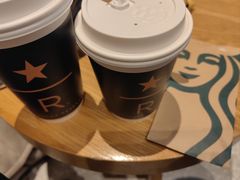 -星巴克臻选(上海中环广场2F店)