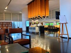 -曼谷湄南河畔华美达广场酒店