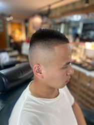 -Libertines barbershop 浪子理发店