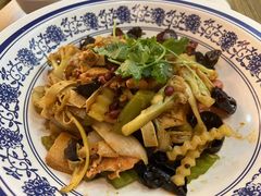 -蜀天上精专麻辣香锅(文定路店)
