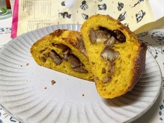 贝贝南瓜板栗洛代夫-PAOPAO Bakery&Café(港汇店)