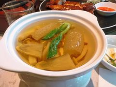 菜胆松茸竹笙汤-拾溪餐厅·包厢(杭州千禧度假酒店)