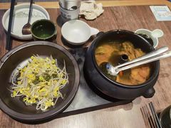 云海肴汽锅鸡-云海肴云南菜(浦江欢乐颂店)