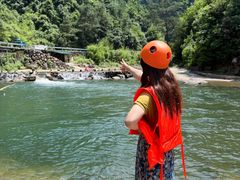 -安吉龙王山峡谷漂流