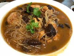 小鸡炖蘑菇-上关雪東北菜(中房金谊店)