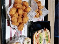 -The Habit Burger Grill 哈比特汉堡(爱琴海店)