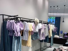 -URBAN REVIVO(七宝领展广场店)