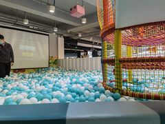 -布鲁豪斯亲子欢乐家庭餐厅