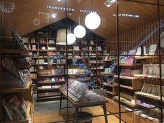 -百新书局(尚悦湾店)