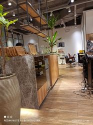 -Mentor Hair Salon