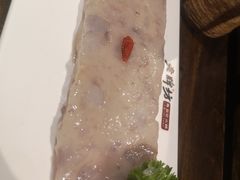 -老牌坊云南鱼豆花火锅(哈西万达店)