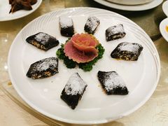 黑炭粉薄餐-白云宾馆·白云宴餐厅