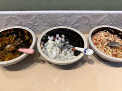 -丽丽三鲜螺蛳粉(田林路店)