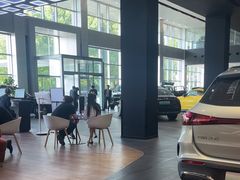 -奔驰上海利星(七宝店)