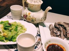 -贯贯吉·清真餐厅(浙江中路店)