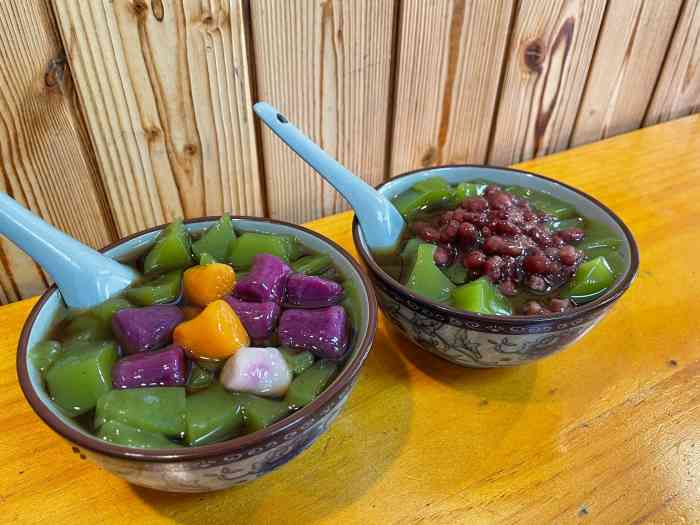 六靖凉粉(金城店)-"凉粉好像有点龟苓膏的味道,但又没有苦味,.