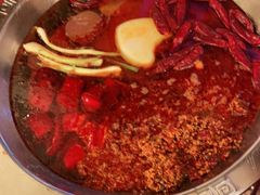 -山城年华老火锅(玉林店)