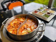 番茄牛尾锅底-西安浐灞艾美酒店·汉江餐厅·火锅