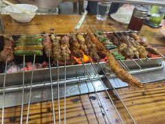 -老广烧烤(骆驼山康馨园店)