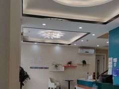 -海之声助听器 瑞士峰力直营中心(华麟大厦店)