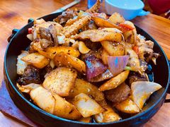 特色炕锅羊肉-撒拉人家.酸菜牦牛肉火锅