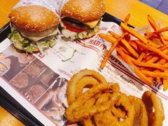 -The Habit Burger Grill 哈比特汉堡(复兴soho店)