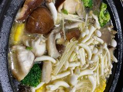 -红山红餐厅(宏源大厦店)