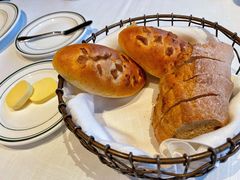 餐前包-Wolfgang’s Steakhouse 沃夫冈牛排馆(上海白玉兰广场店)