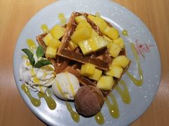 芒果华夫饼-Lia Cafe Bar Restaurant松山咖啡屋