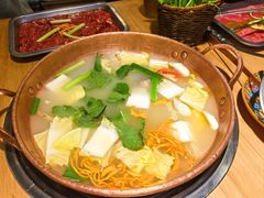 -洱火云南酸菜牛肉火锅(石景山当代商城店)