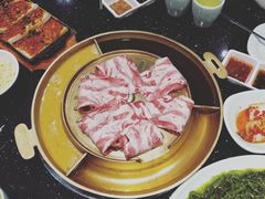双层肥牛-猪啊牛呀羊啊铜盘烤肉(正大广场店)