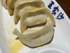 蟹粉锅贴-王家沙点心店(南京西路总店)