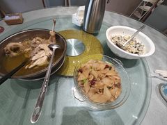 萝卜烧肉-旅宁大酒店