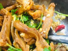 麻辣脱骨鸭掌-派派茶客(金杏花园店)