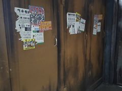 -荒岛实景沉浸密室(江汉路1店)