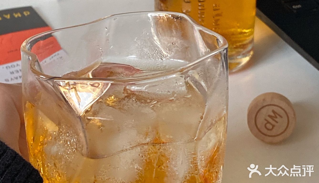 焦糖黄桃菠萝！这支是冬日小甜酒模范生🥂