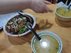 -朱大嘴肥肠血旺(福字街店)