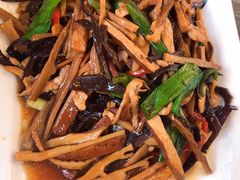-自游人·美食一楼·地道徽菜(三十年名店)