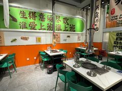 -山野的朋友露营炭火烤肉