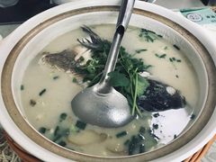 砂锅鱼头-鱼水情·农家菜·大鱼头(南山竹海店)